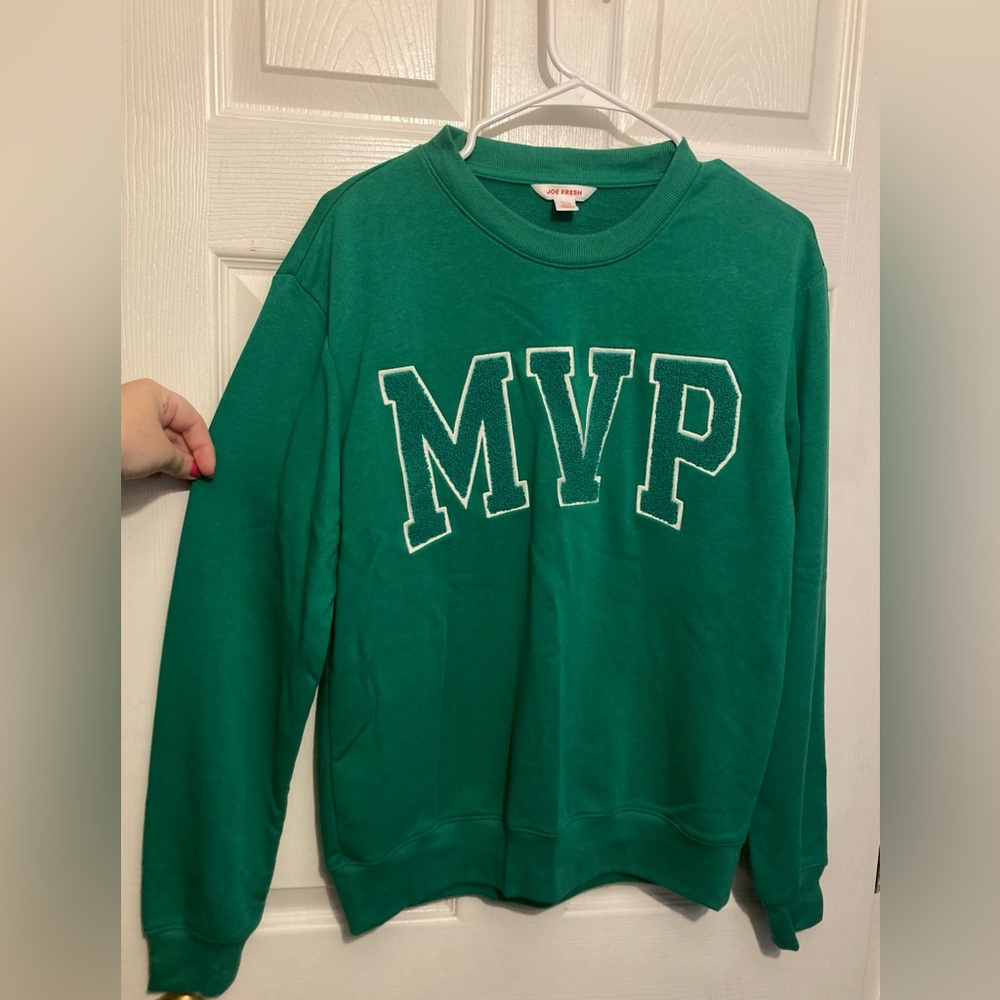 ⭐️⭐️ *NWOT* Joe Fresh MVP crewneck